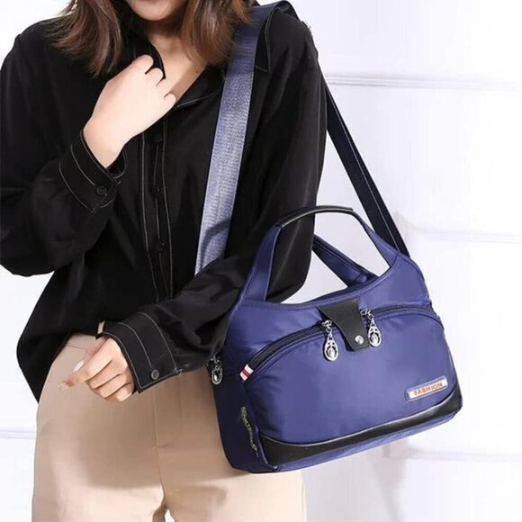 Amazon.com: CLUCI Travel Purses for Women, Waterproof Nylon  Crossbody Bag Nylon Waterproof Anti Theft Multi-pocket Travel Working Purse